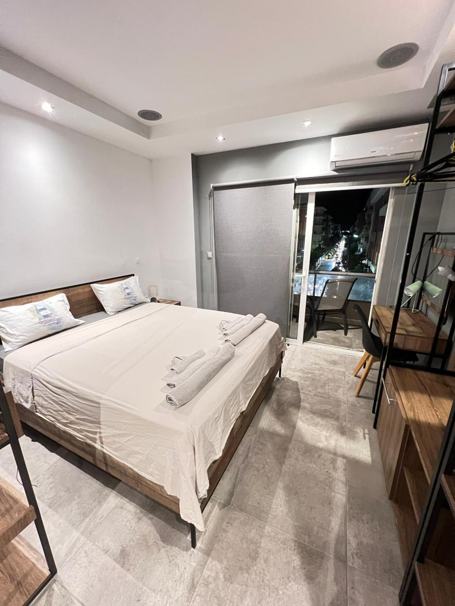 Modern Apartment In The Heart Of The City Alexandroupolis Exteriör bild