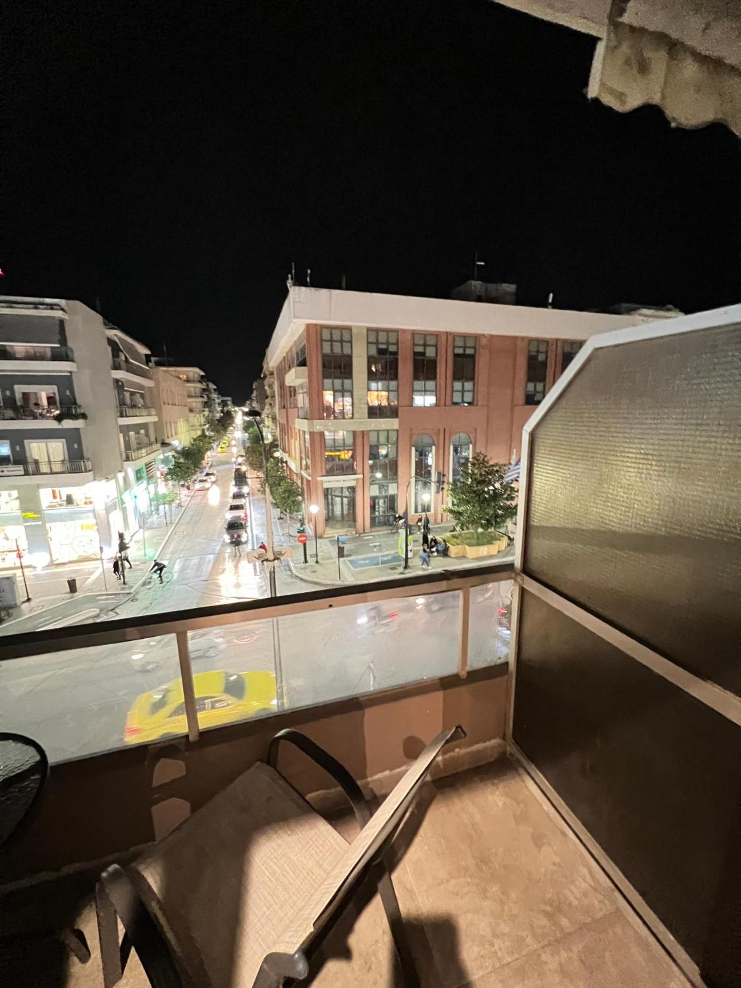 Modern Apartment In The Heart Of The City Alexandroupolis Exteriör bild